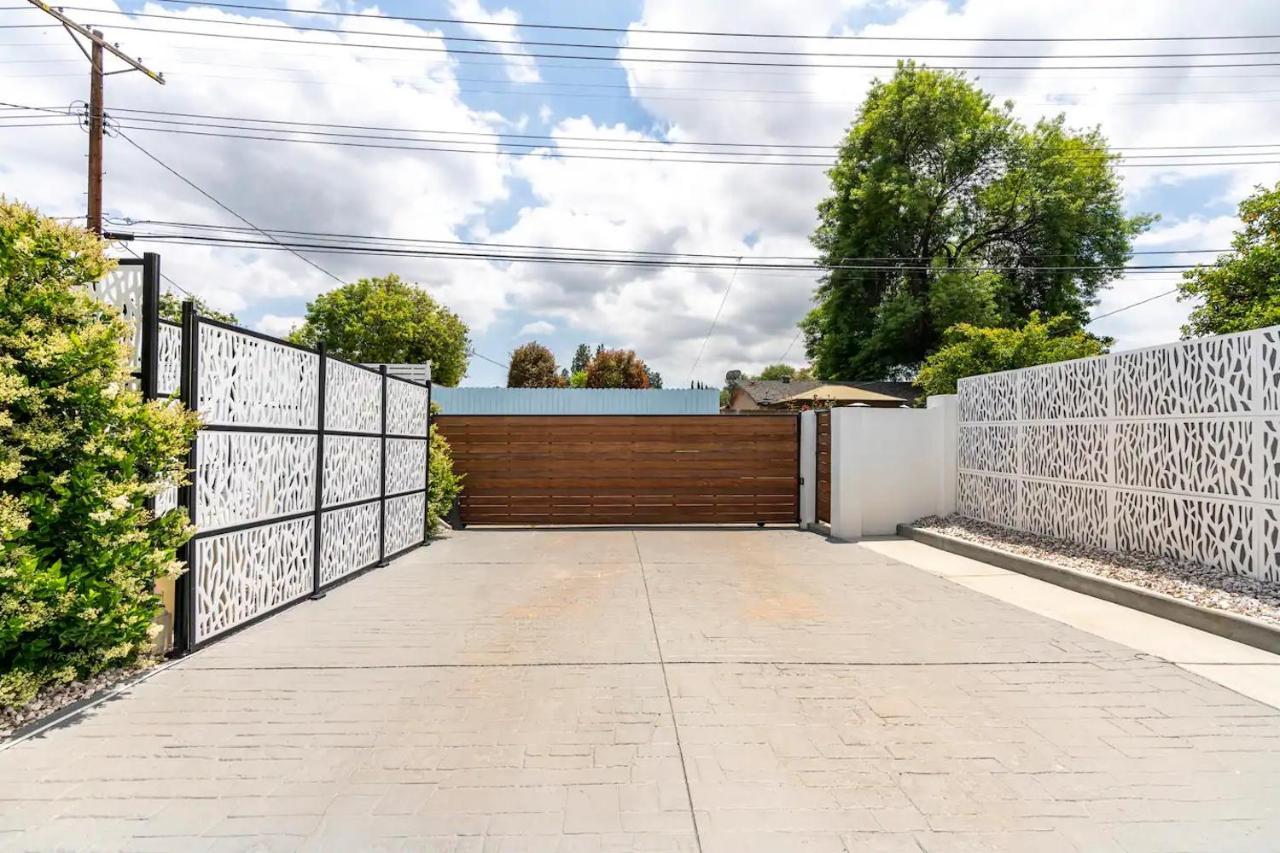 New Luxury Entertaining House With Pool Spa Sauna Tesla Charger Pets Los Angeles Bagian luar foto